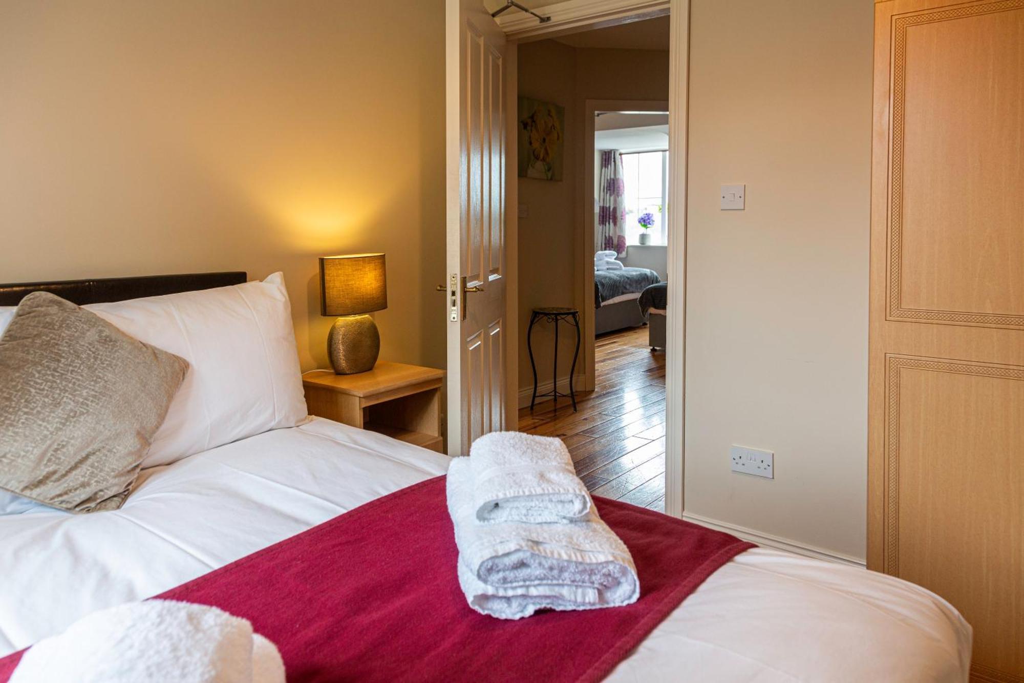 Kerry Holiday Homes At The Killarney Holiday Village Exterior foto